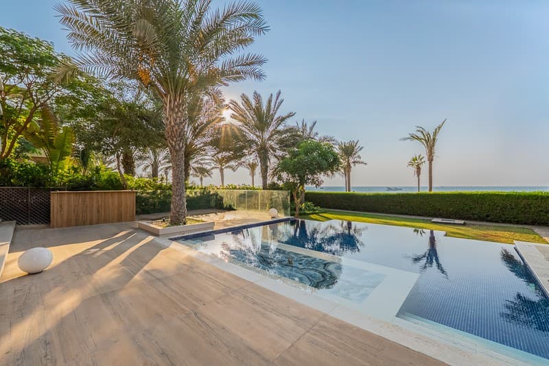 5 Bedroom Villa for Sale in Palm Jumeirah | 11,000 sq. ft.