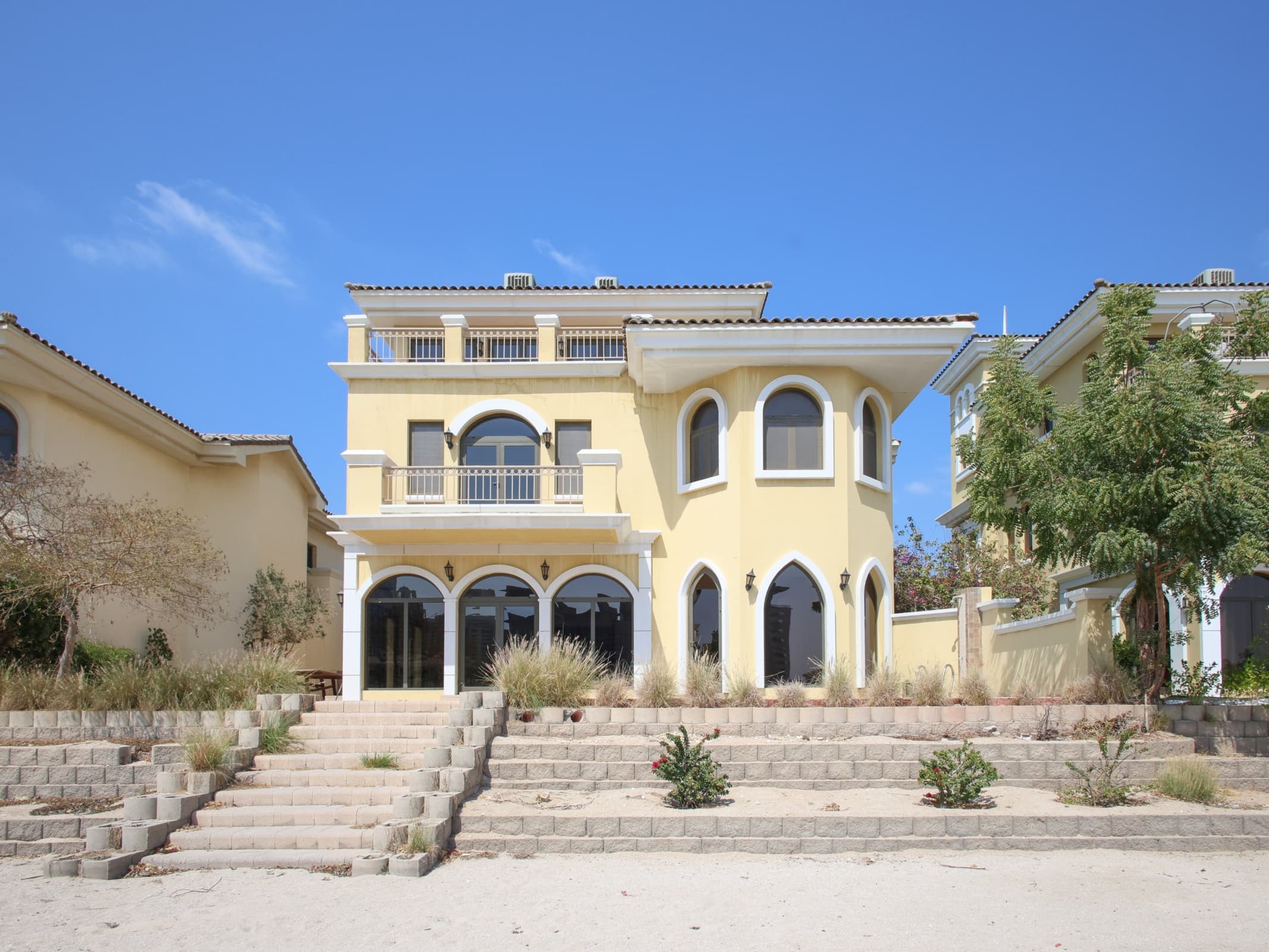 5 Bedroom Villa for Sale in Palm Jumeirah | 6,000 sq. ft.